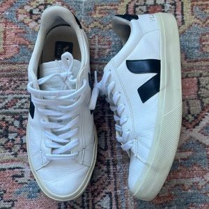 Women’s Veja Campo Sneakers (8)